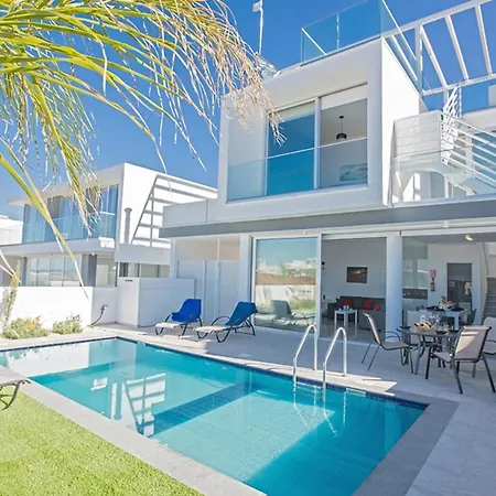 The Ultimate 5 Star Holiday In With Private Pool And Close To The Beach 1560 * プロタラス