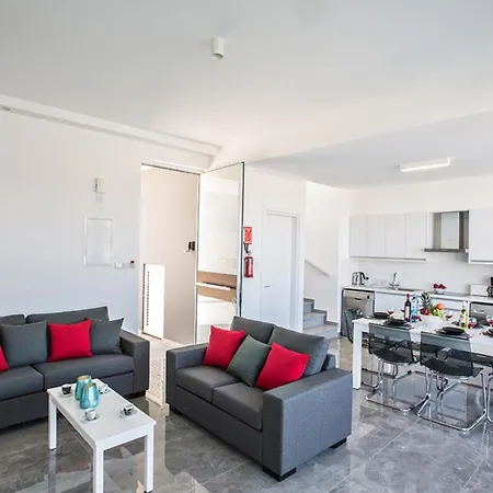 ヴィラ The Ultimate 5 Star Holiday In With Private Pool And Close To The Beach 1560 *