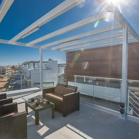The Ultimate 5 Star Holiday In With Private Pool And Close To The Beach 1560 *